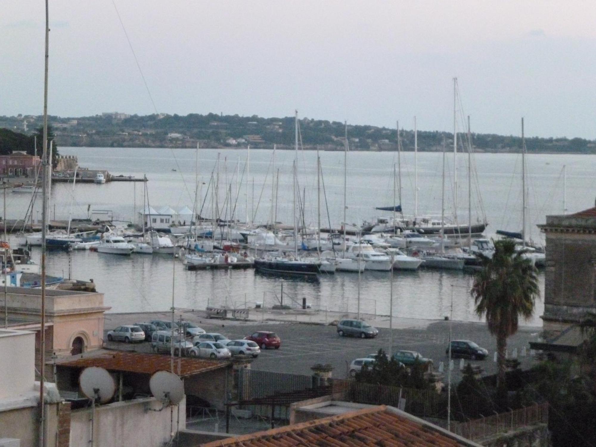 B&B Le Grand Bleu Siracusa - One Hundred Steps From Ortigia -Sea View - Syracuse Luaran gambar